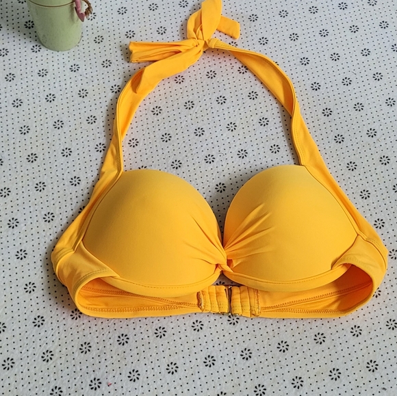 Tahiti Push up Halter Top Bikini Set Size Medium - Picture 5 of 10